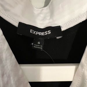 Back Express Dress With White Trim
